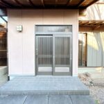 離れ玄関(玄関)