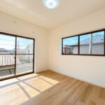 2F西側洋室(寝室)